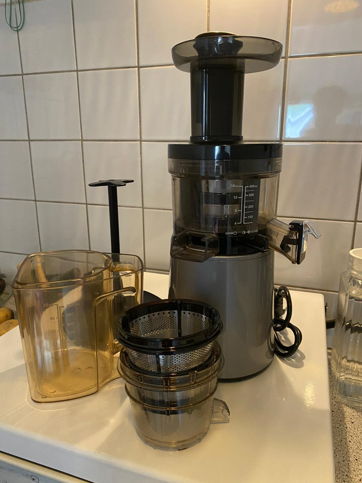 Perfect condition Slow Juicer for only 120, Witgoed en Apparatuur, Ophalen of Verzenden, Zo goed als nieuw