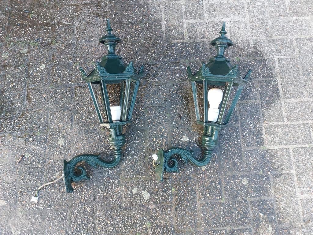 klassieke lantaarn buitenlamp muurlamp gietijzer met kronen, Tuin en Terras, Ophalen, Gebruikt, Wandlamp, Netvoeding