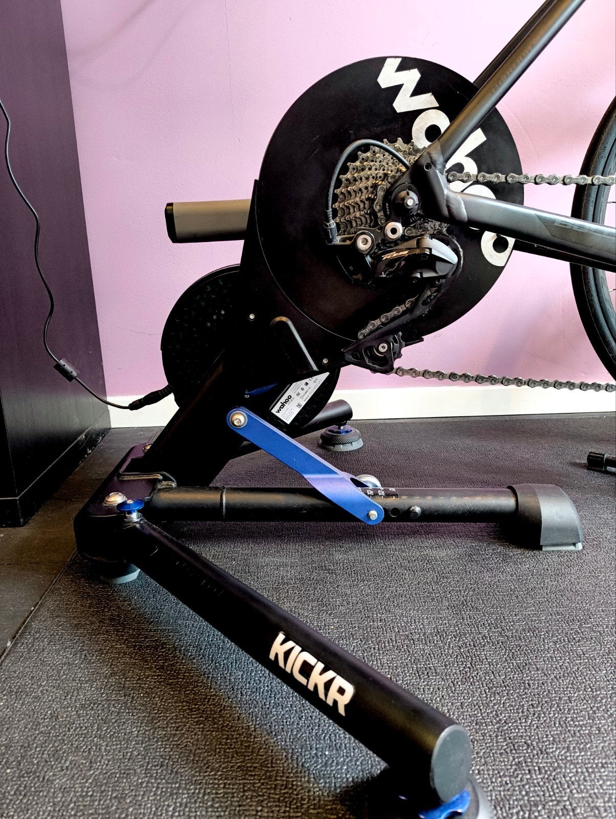 Wahoo KICKR V5 met cassette, Sport en Fitness, Wielrennen, Gebruikt, Overige typen, Ophalen