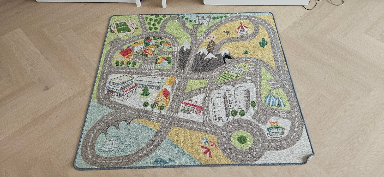 Speelkleed met wegenpatroon, 100 tot 150 cm, Ophalen of Verzenden, Zo goed als nieuw, Blauw