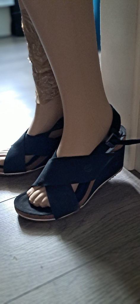 Timberland sandalen met sleehak - Zwart, Kleding | Dames, Verzenden, Zwart, Nieuw, Sandalen of Muiltjes