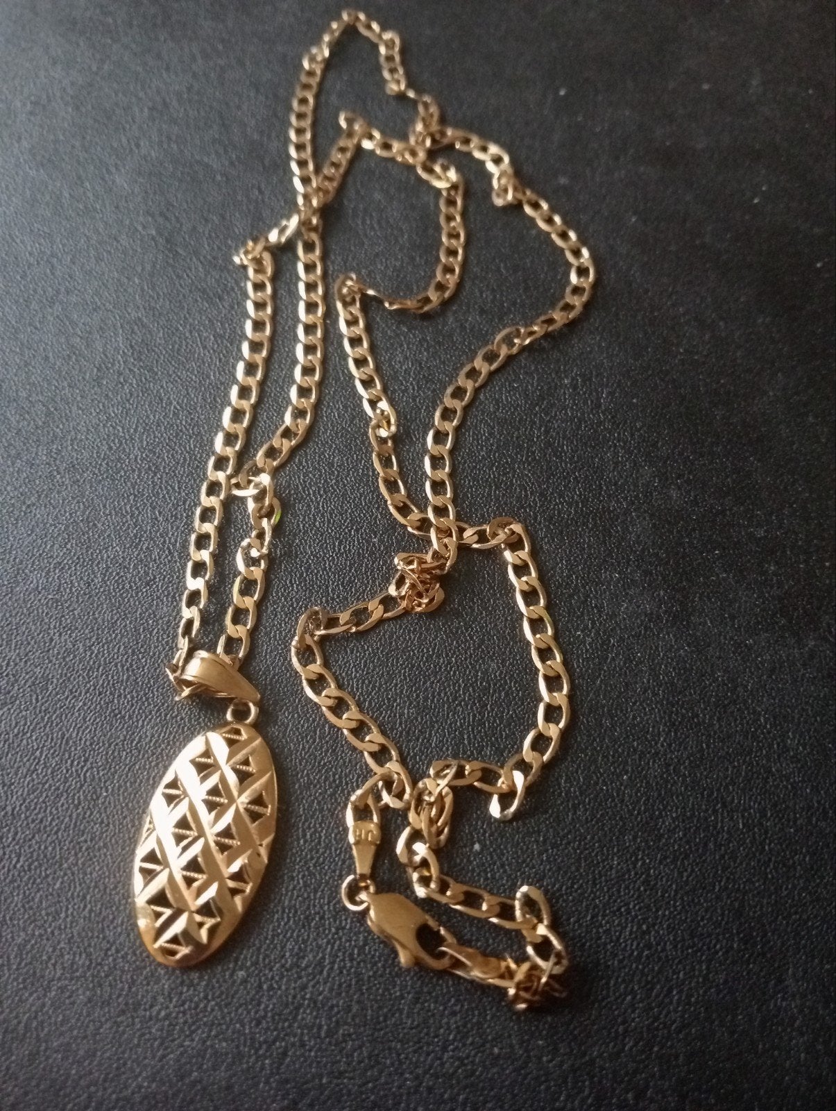 Gouden ketting met hanger, 42 cm, Met hanger, Ophalen of Verzenden, Zo goed als nieuw, Goud