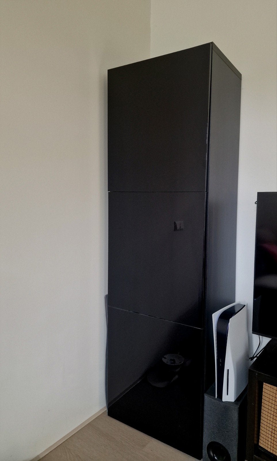 IKEA BESTA kledingkast, hoogglans zwart (Selsviken), 60401, Ophalen, Zo goed als nieuw