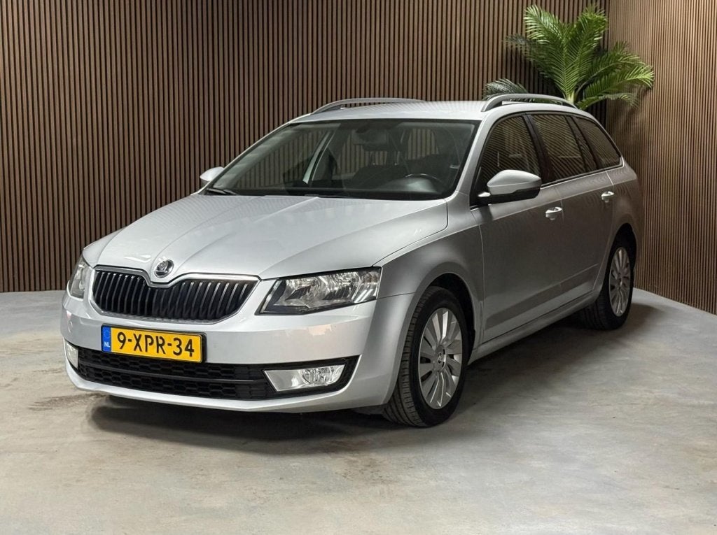 Skoda Octavia Combi 1.2 TSI Grt Ambition (bj 2014), Auto's, Skoda, Voorwielaandrijving, Euro 5, Gebruikt, 4 cilinders