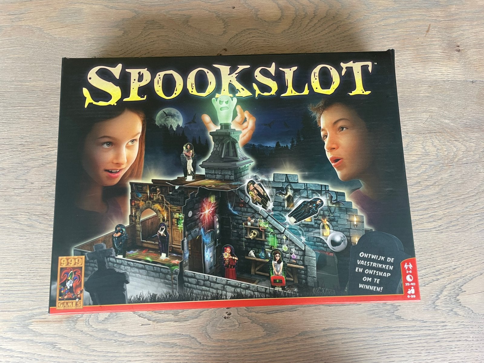 Spookslot Bordspel - Ontsnap aan de valstrikken!, Drie of vier spelers, Ophalen of Verzenden, Zo goed als nieuw