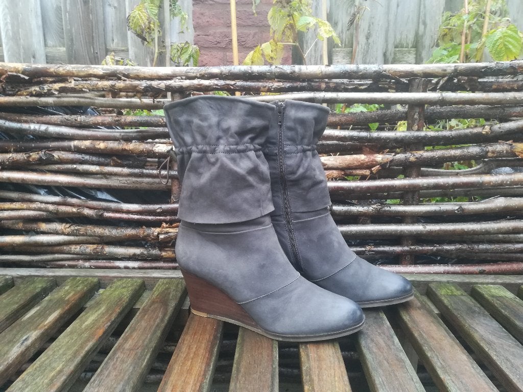 Via Vai Laarzen Leer Grijs maat 38, Kleding | Dames, Schoenen, Via Vai, Hoge laarzen, Ophalen of Verzenden, Zo goed als nieuw