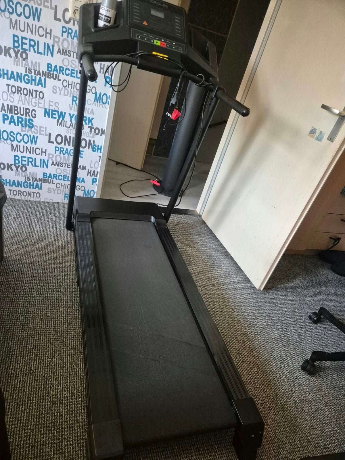 Focus Fitness Jet 1.4 Loopband - Zo goed als nieuw, Sport en Fitness, Ophalen, Zo goed als nieuw, Metaal, Loopband