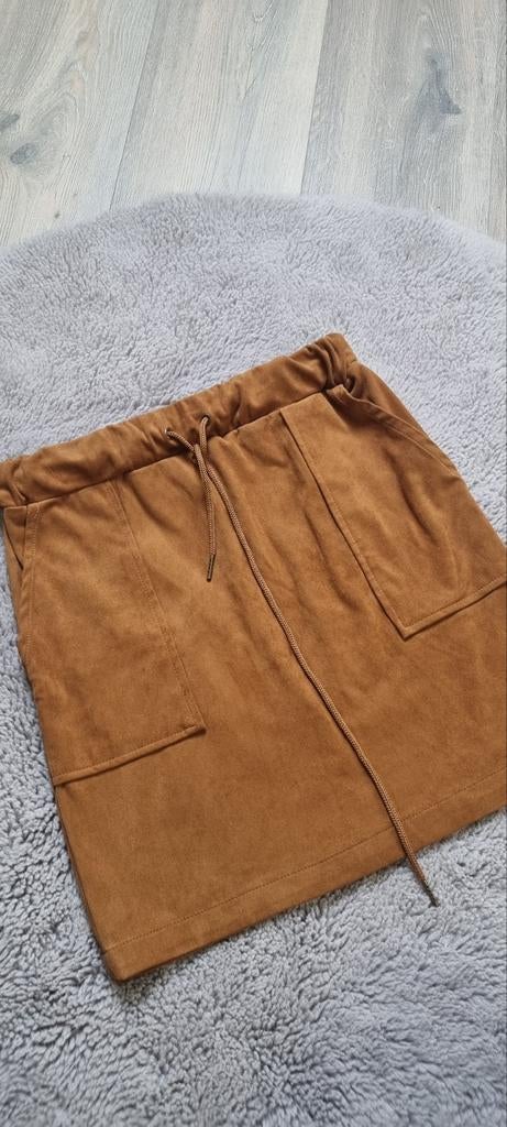 Bruine suède look dames rok met trekkoord costes maat xs, Bruin, Ophalen of Verzenden, Zo goed als nieuw, Costes