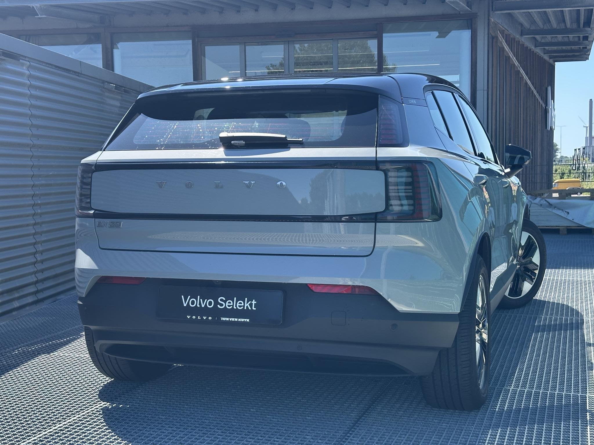 Volvo EX30 Single Motor Plus 51 kWh Automaat, Zwart dak, Sto, Auto's, Volvo, Automaat, Achterwielaandrijving, Gebruikt, Volvo Selected Used Cars