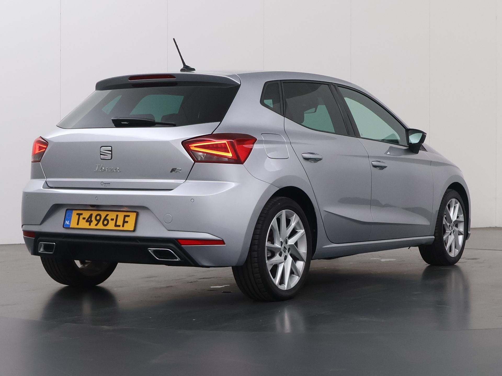 SEAT Ibiza 1.0 EcoTSI FR | LED | Virtual Cockpit | Apple Car, Stof, Gebruikt, Bedrijf, 600 kg