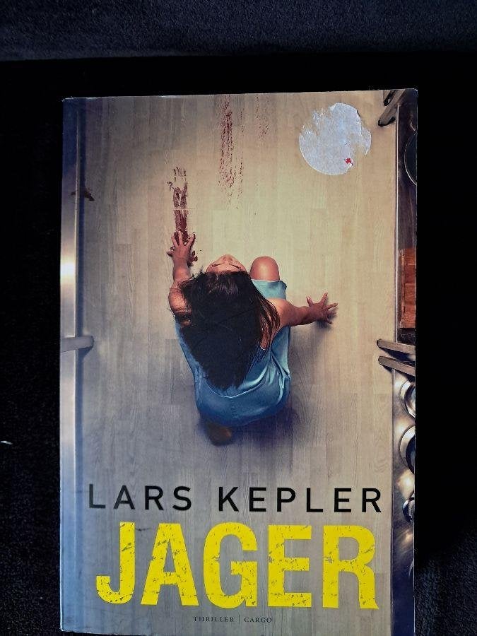 Spannende thriller van Lars Kepler: Jager., Ophalen of Verzenden, Zo goed als nieuw