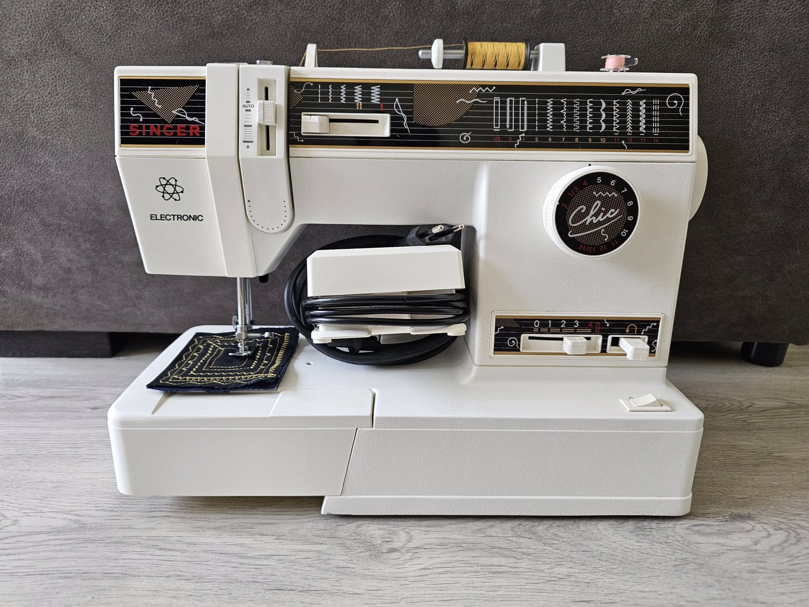 Naaimachine Singer, Ophalen, Zo goed als nieuw, Naaimachine, Singer