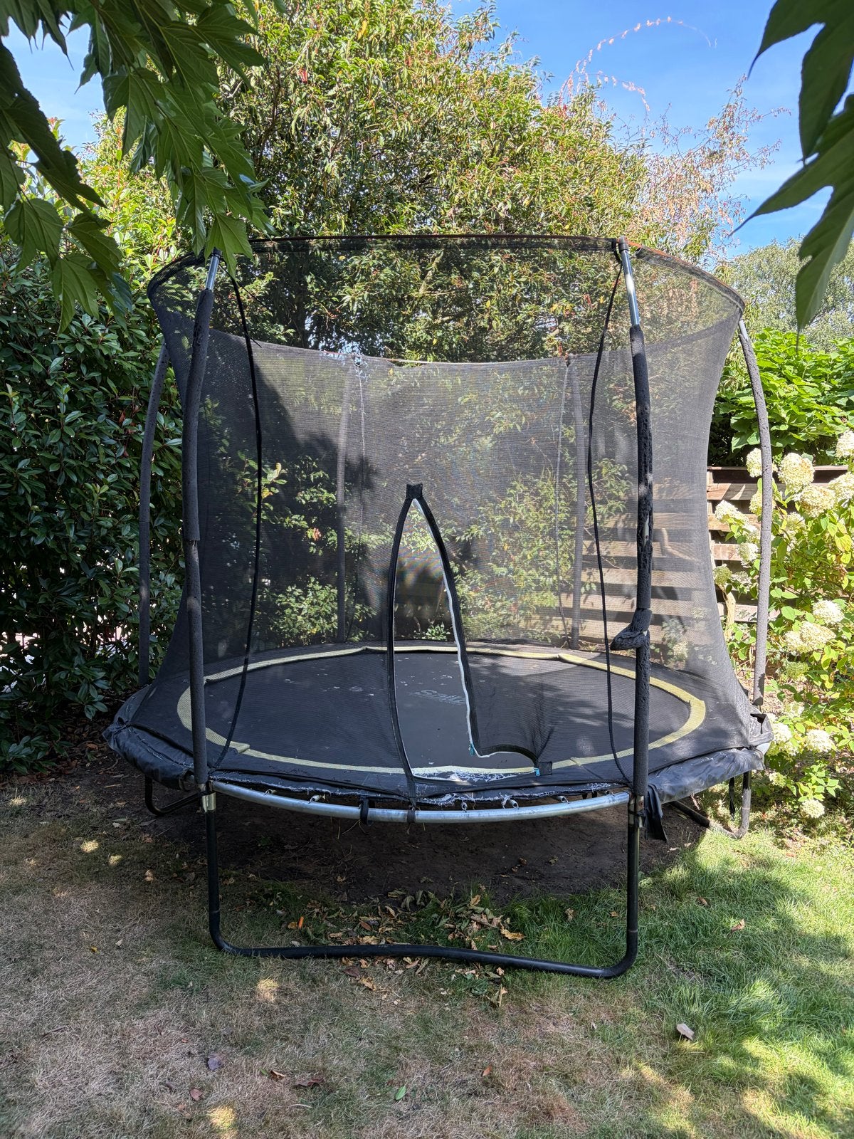 Gratis! Gebruikte Salta trampoline met veiligheidsnet, Ophalen, Gebruikt