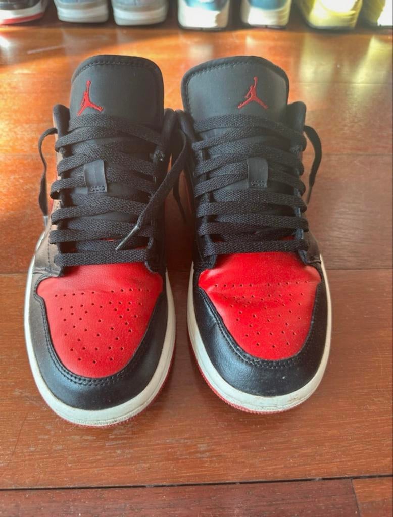 Jordan 1 Low Bred Sail - Maat 41, Zwart, Ophalen of Verzenden, Sneakers of Gympen, Gedragen