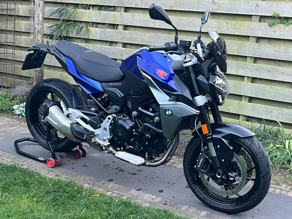 BMW F900R / bj.2021 / 70kW-95pk / 14.900km / geschikt A2, Motoren, Motoren | BMW, Motorrijbewijs A, Gebruikt, Particulier, Meer dan 35 kW