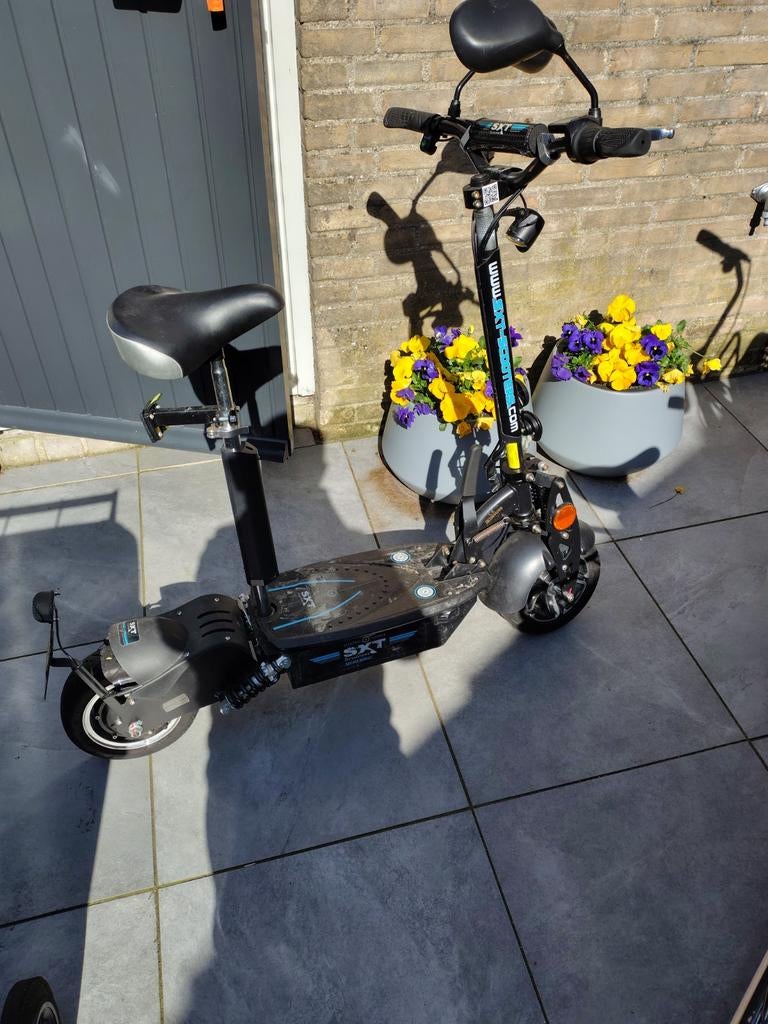 Elektrische step met zitje te koop, Fietsen en Brommers, Steps, Ophalen