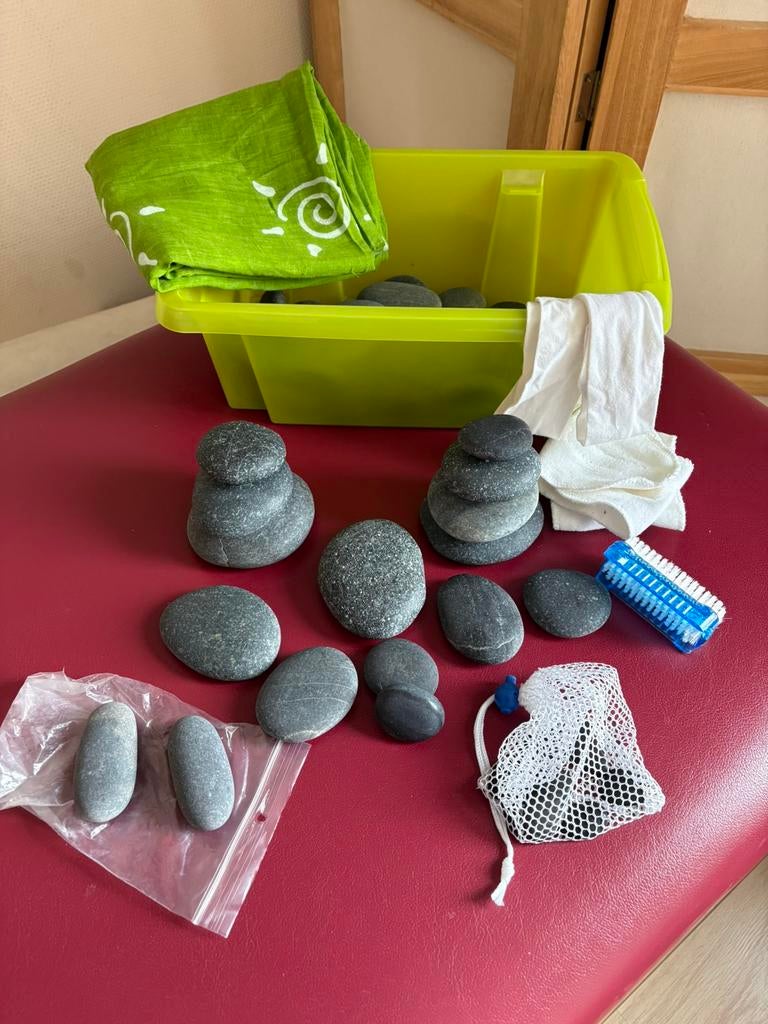 Hotstone massage pakket, Ophalen, Zo goed als nieuw
