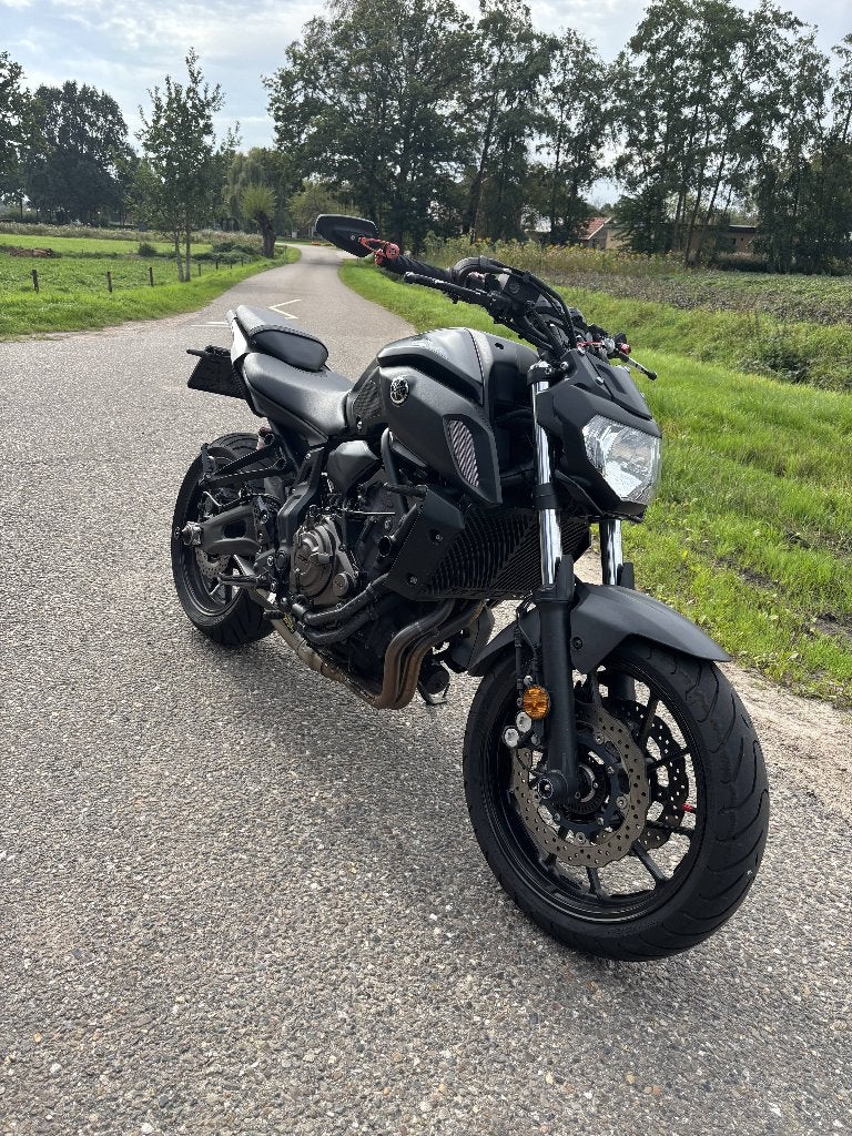 Yamaha MT-07 (2020) | A2 35 kW | Akrapovič | Quickshifter, 2 cilinders, Particulier, 690 cc, Minimaal motorrijbewijs A2