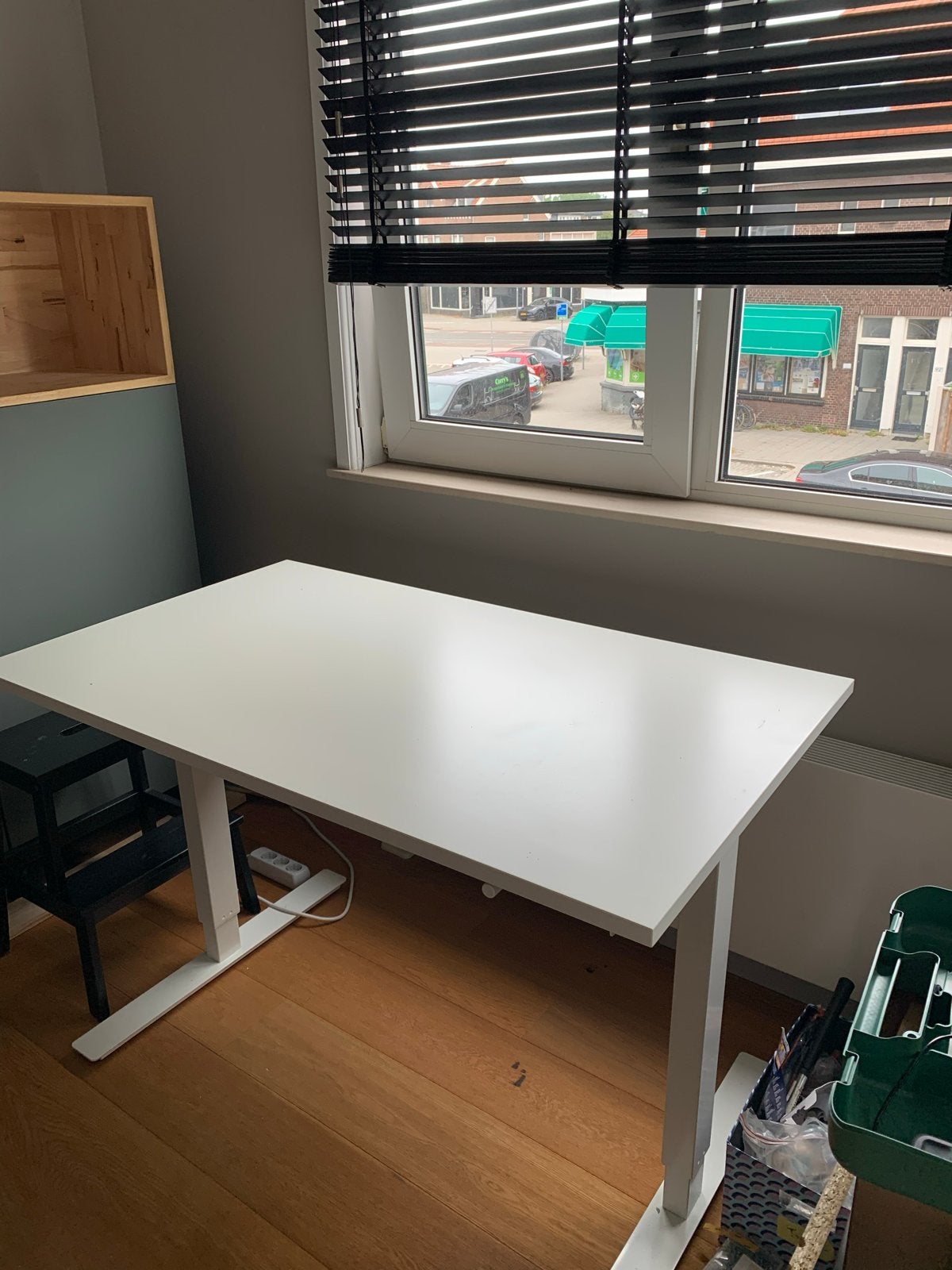 IKEA Verstelbaar Bureau - Wit (Zit-sta), Ophalen, Zit-sta bureau, Gebruikt, Spaanplaat of MDF