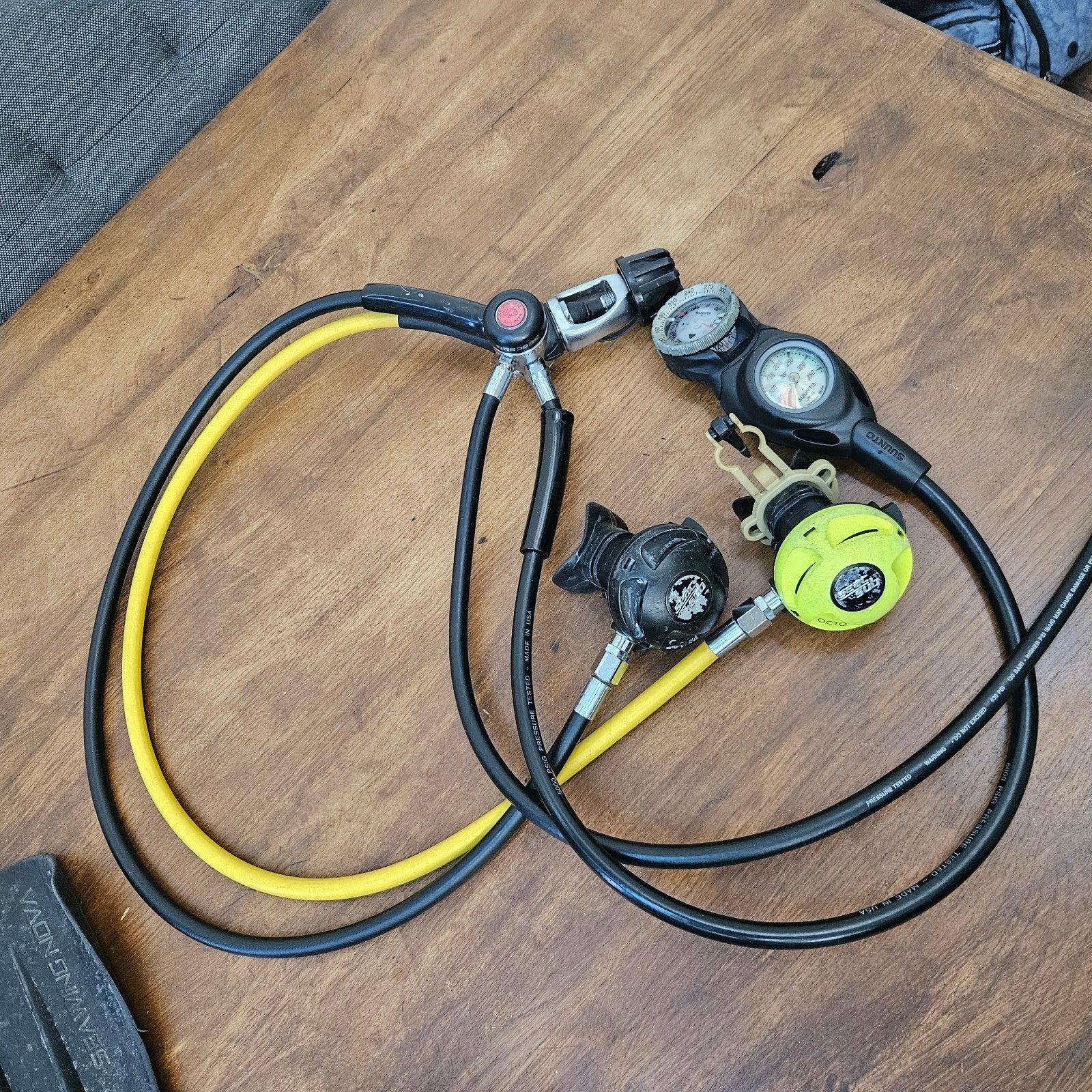 SEAC SUB ademautomaat duikset + Suunto console, kompas & oct, Watersport en Boten, Duiken, Ophalen of Verzenden, Gebruikt