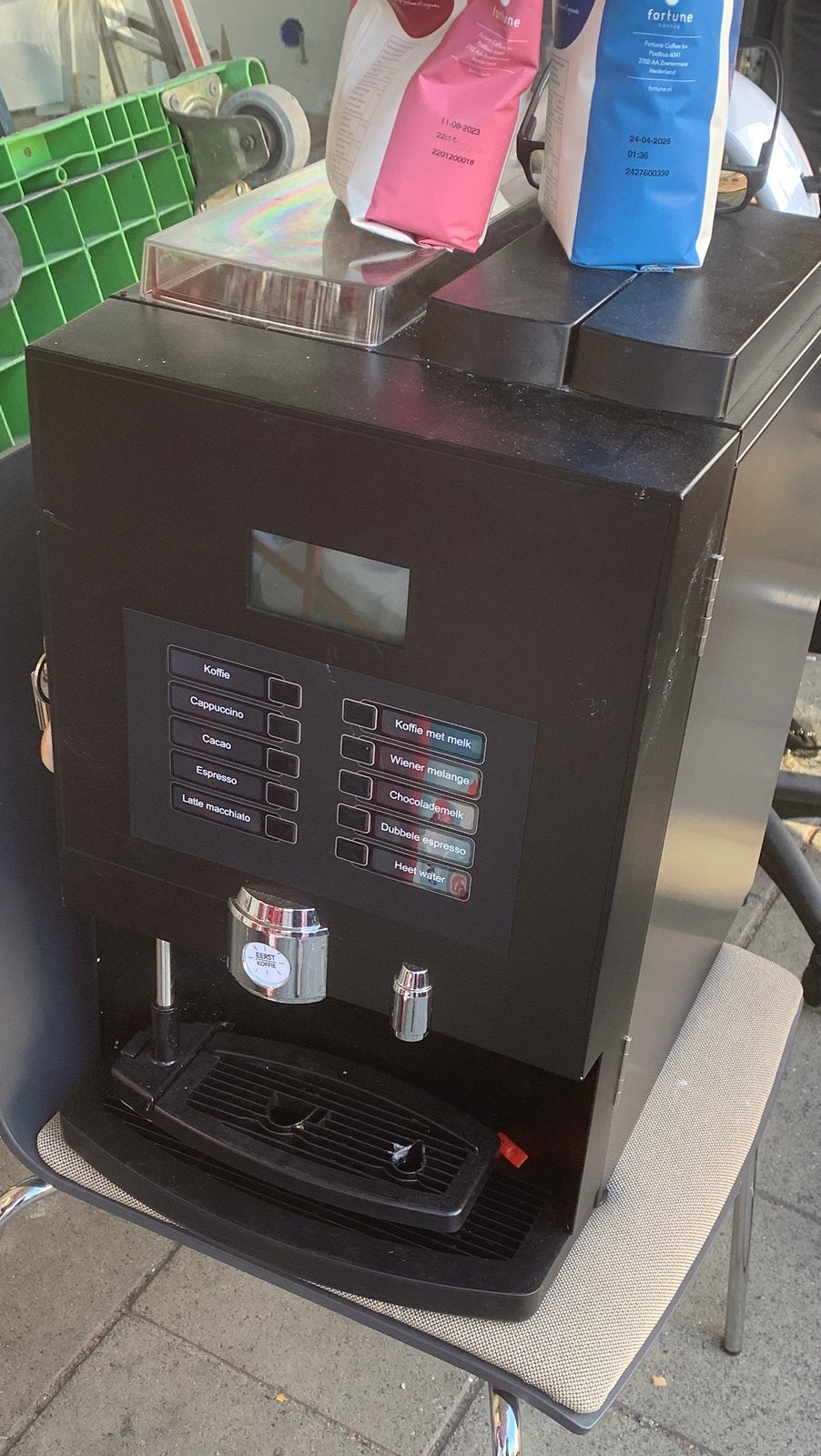 Te koop Etna Dorado Espresso compact koffie machine, Ophalen, Zo goed als nieuw, Koffiemachine, Koffiebonen