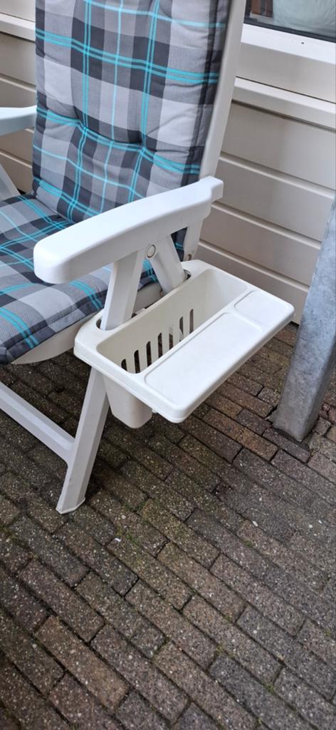 Kunstof zijtafeltje/organizer voor een kunststof stoel, Ophalen of Verzenden, Gebruikt
