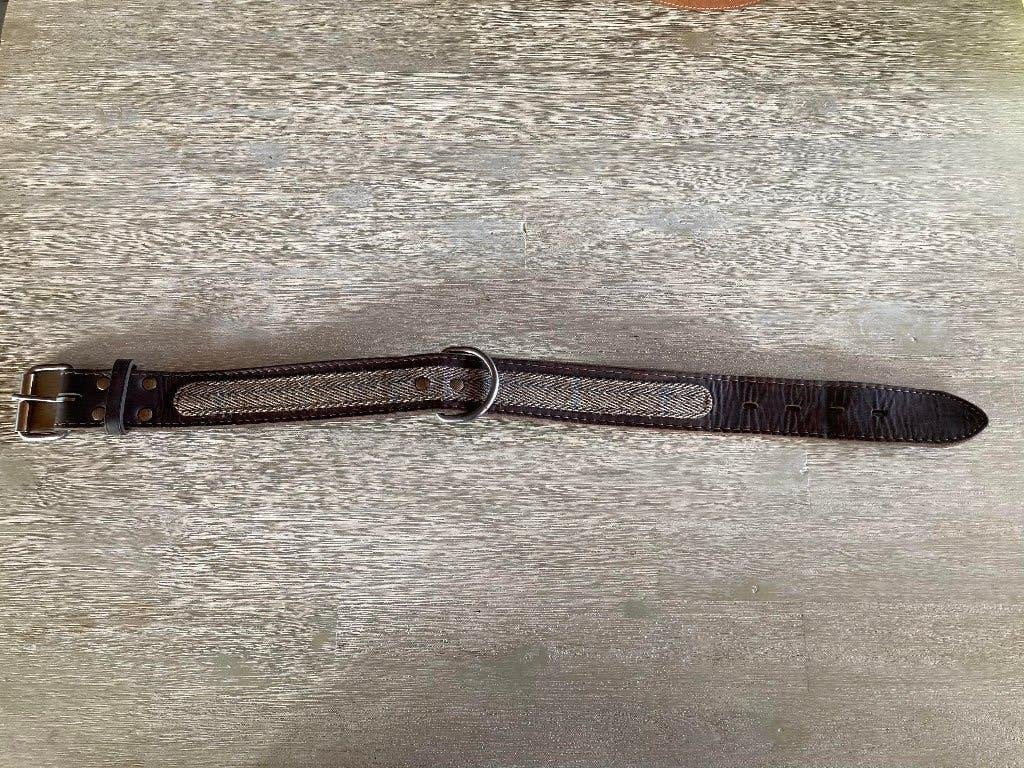 Donkerbruine halsband, Ophalen of Verzenden, Zo goed als nieuw