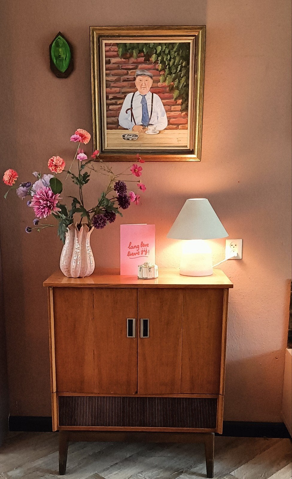Retro kastje houten kastje met deurtjes, Huis en Inrichting, Kasten | Overige, Ophalen of Verzenden