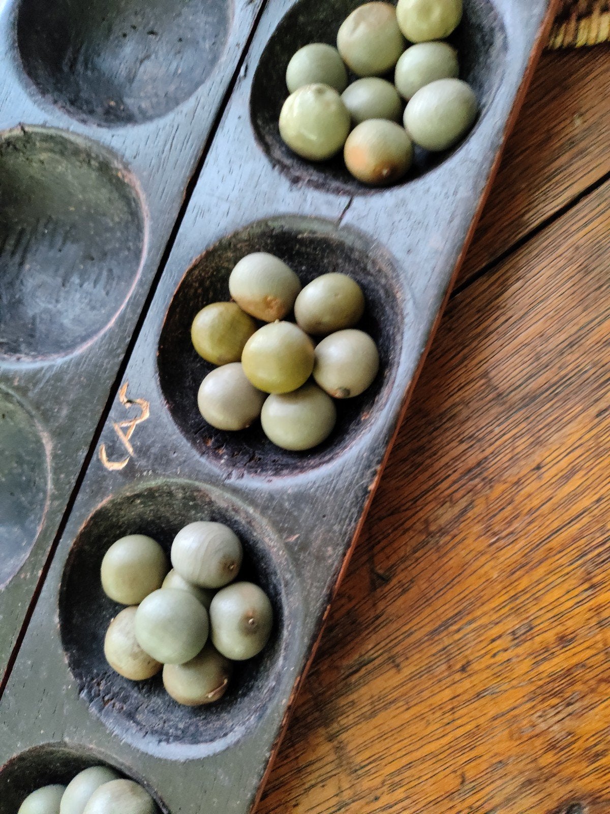 Afrikaanse Mancala ( Wari, Bao)in handwerk box met deksel, Ophalen of Verzenden