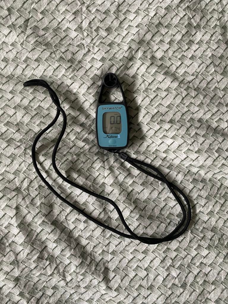 Skywatch Xplorer 1 Anemometer - Draagbare Windmeter, Ophalen of Verzenden, Zo goed als nieuw, Weerstation