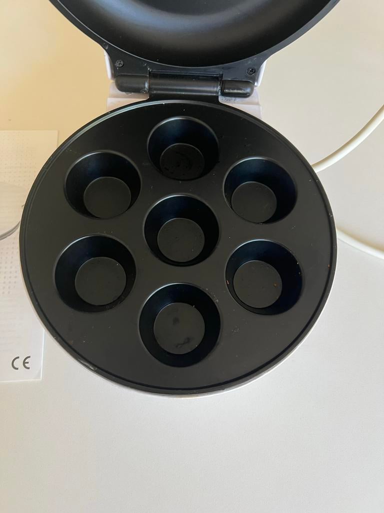 Homewell Cupcake Maker - Maak 7 heerlijke cupcakes!, Hobby en Vrije tijd, Taarten en Cupcakes maken, Ophalen of Verzenden, Zo goed als nieuw