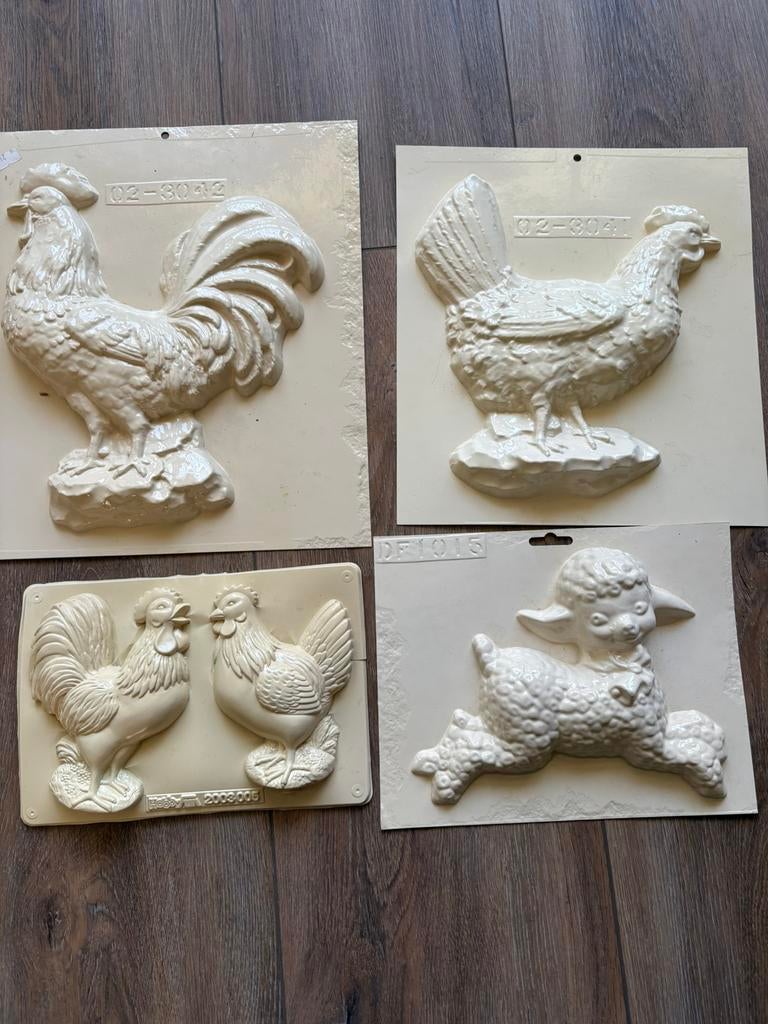4 keer een gietvorm mal voor kippen, haan en een lam, Ophalen of Verzenden, Gebruikt