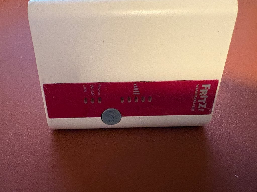 FRITZ!WLAN Repeater 300E - Wifi Versterker, Ophalen of Verzenden, Zo goed als nieuw, FRITZ!