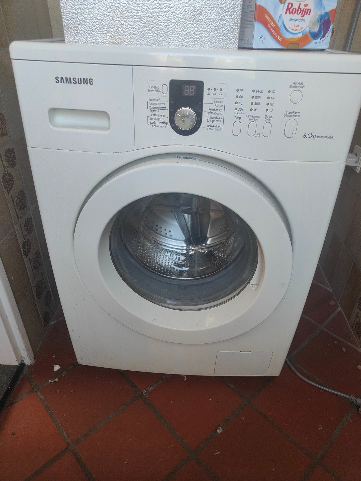 Samsung 6kg wasmachine, 6 tot 8 kg, Ophalen, 1200 tot 1600 toeren, 85 tot 90 cm