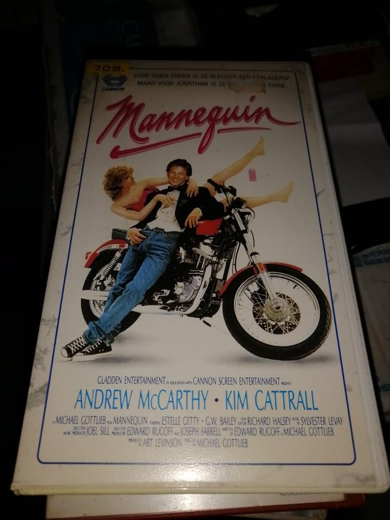 VHS - Mannequin, Cd's en Dvd's, Alle leeftijden, Ophalen of Verzenden, Zo goed als nieuw