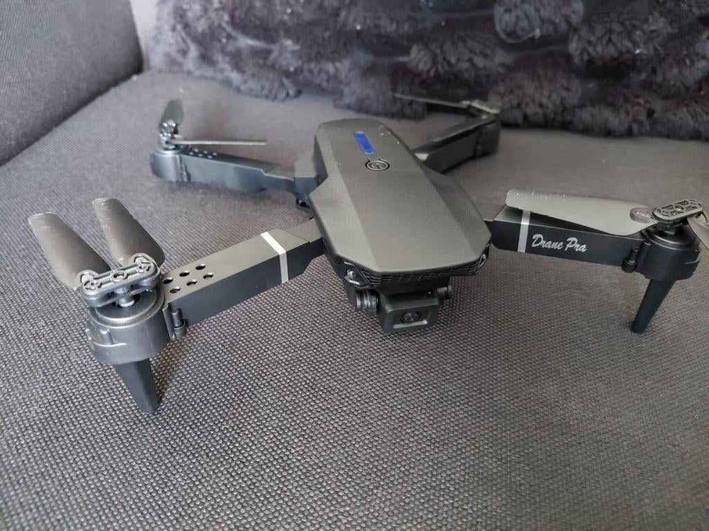 E88 Pro Drone met Camera - Opvouwbaar en Gebruiksvriendelijk, Ophalen of Verzenden