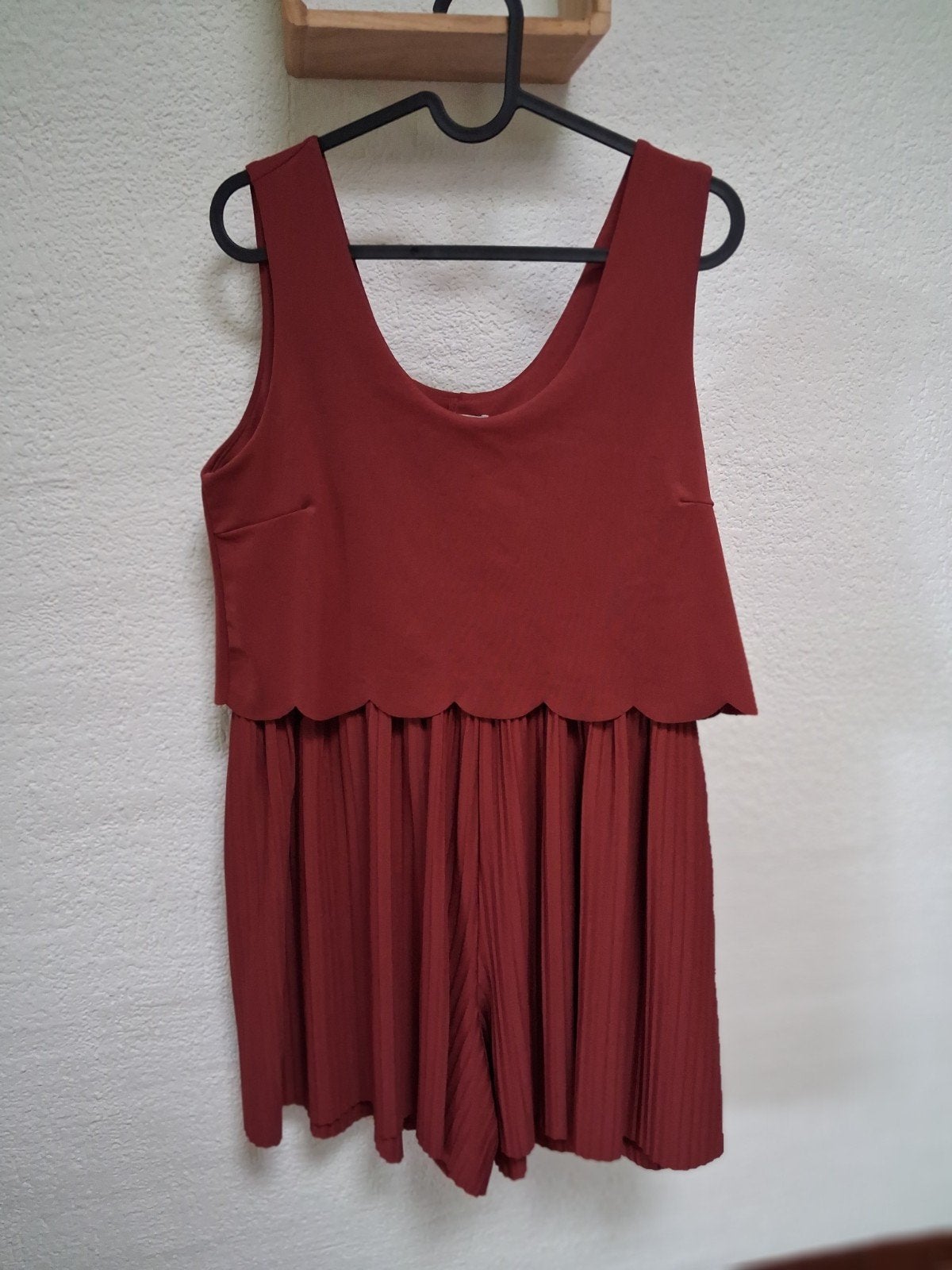 Mooie donkerrode jurk – About You – maat 38, Kleding | Dames, Maat 38/40 (M), About you, Ophalen of Verzenden, Zo goed als nieuw