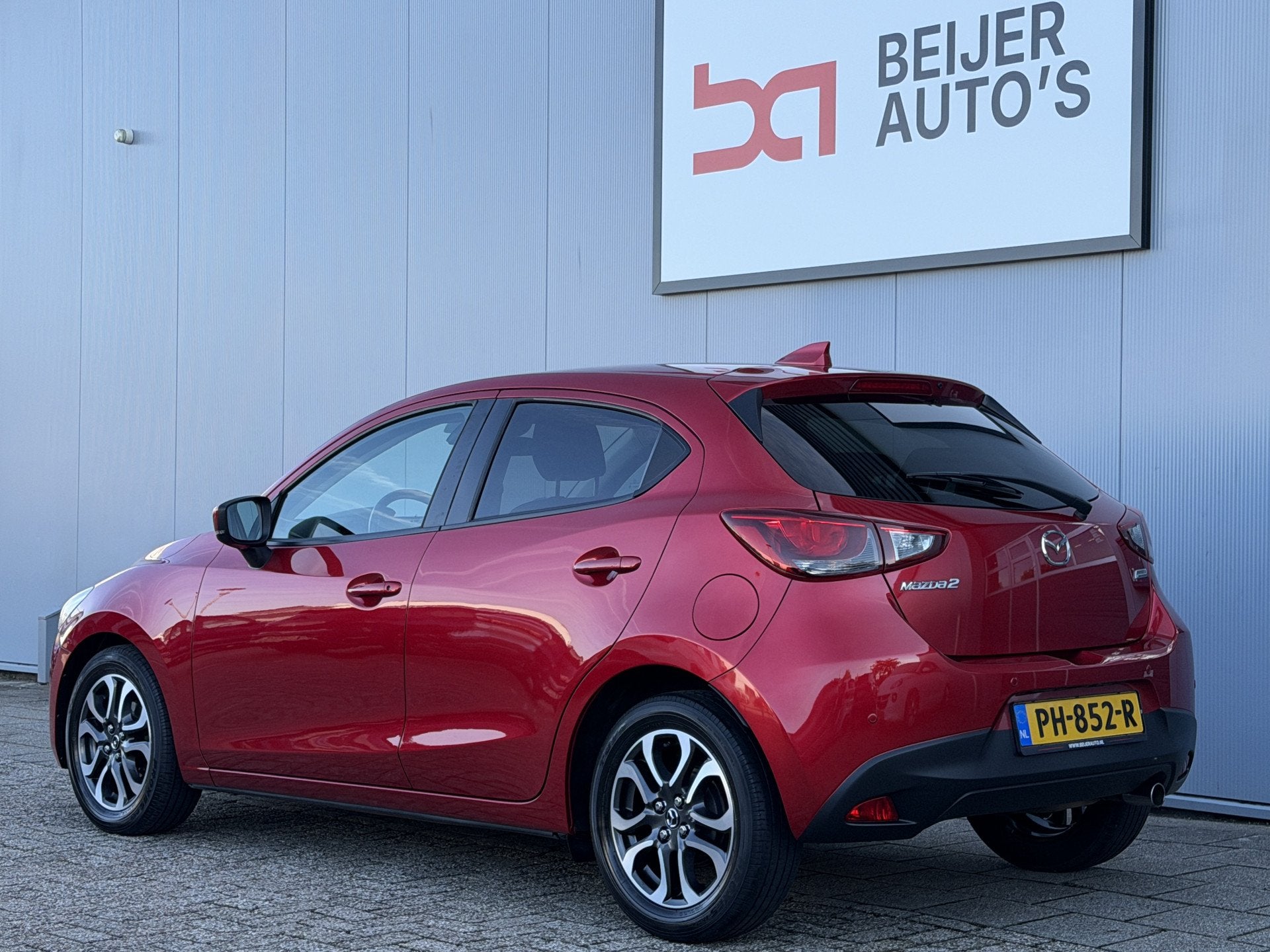 Mazda 2 1.5 Skyactiv-G GT-M Navi/Bluetooth/Climate/Cruise., Auto's, Stof, Gebruikt, 4 cilinders, Origineel Nederlands