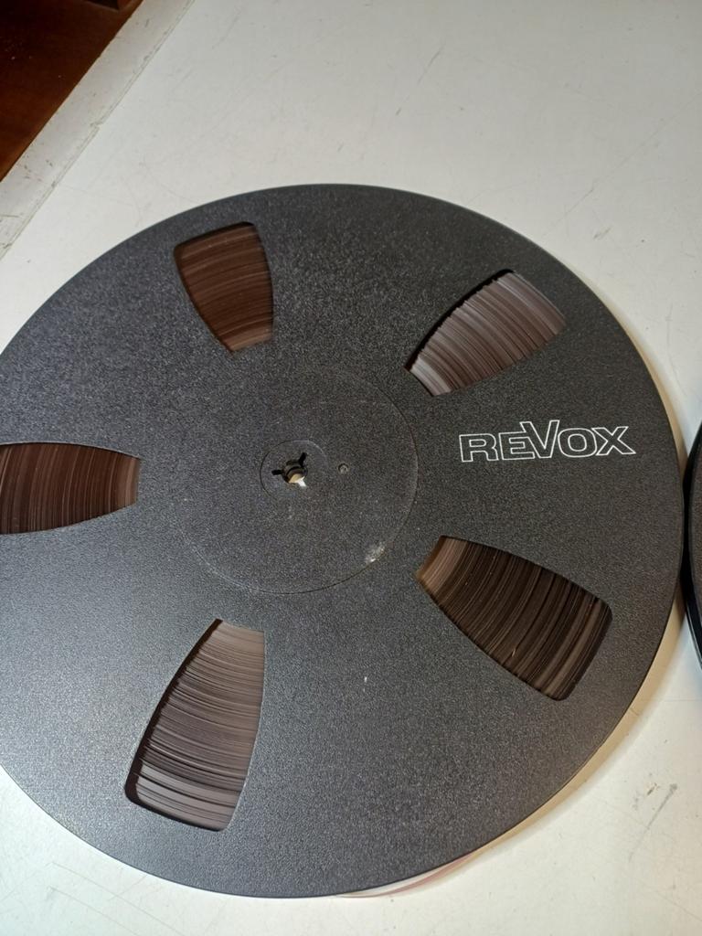 Revox spoelen met tape 2x in goede staat 26cm, Ophalen of Verzenden