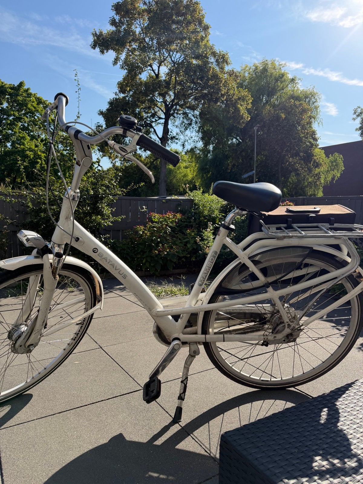 Batavus Mambo Damesfiets - Wit, Zo goed als nieuw, Fietsen en Brommers, Ophalen, Batavus, Zo goed als nieuw, Trommelrem