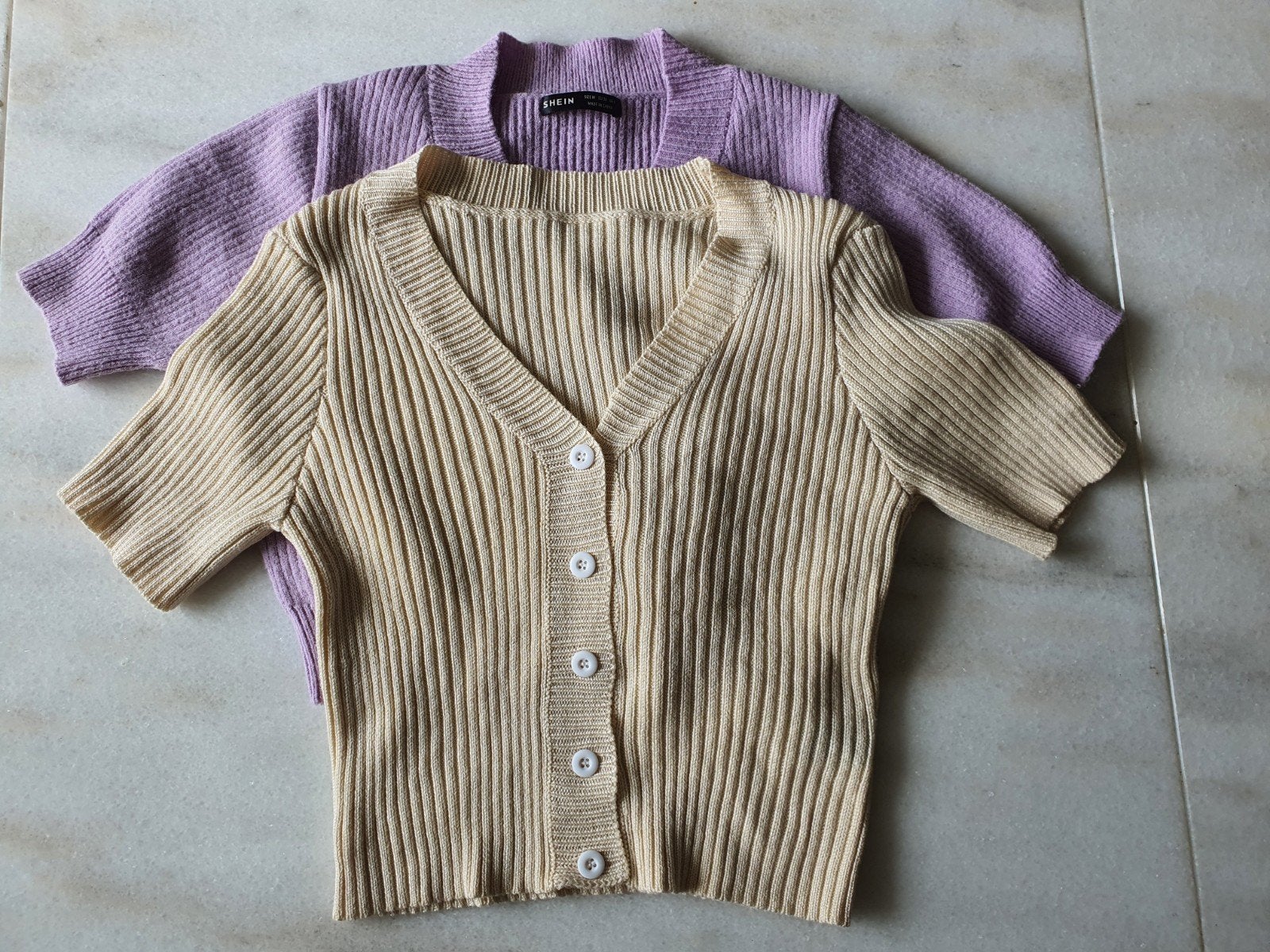 kleine vestjes (2 stuks) maat 38, Kleding | Dames, Truien en Vesten, Maat 38/40 (M), Beige, Ophalen of Verzenden, Zo goed als nieuw