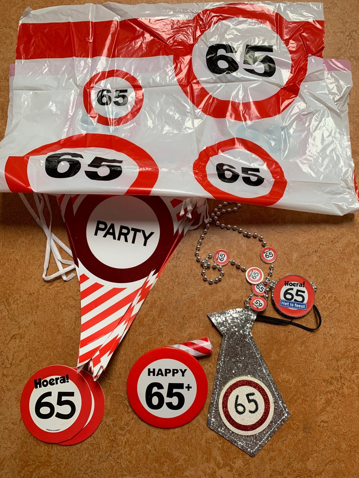 Versiering 65 jaar, Ophalen of Verzenden, Gebruikt, Versiering, Verjaardag