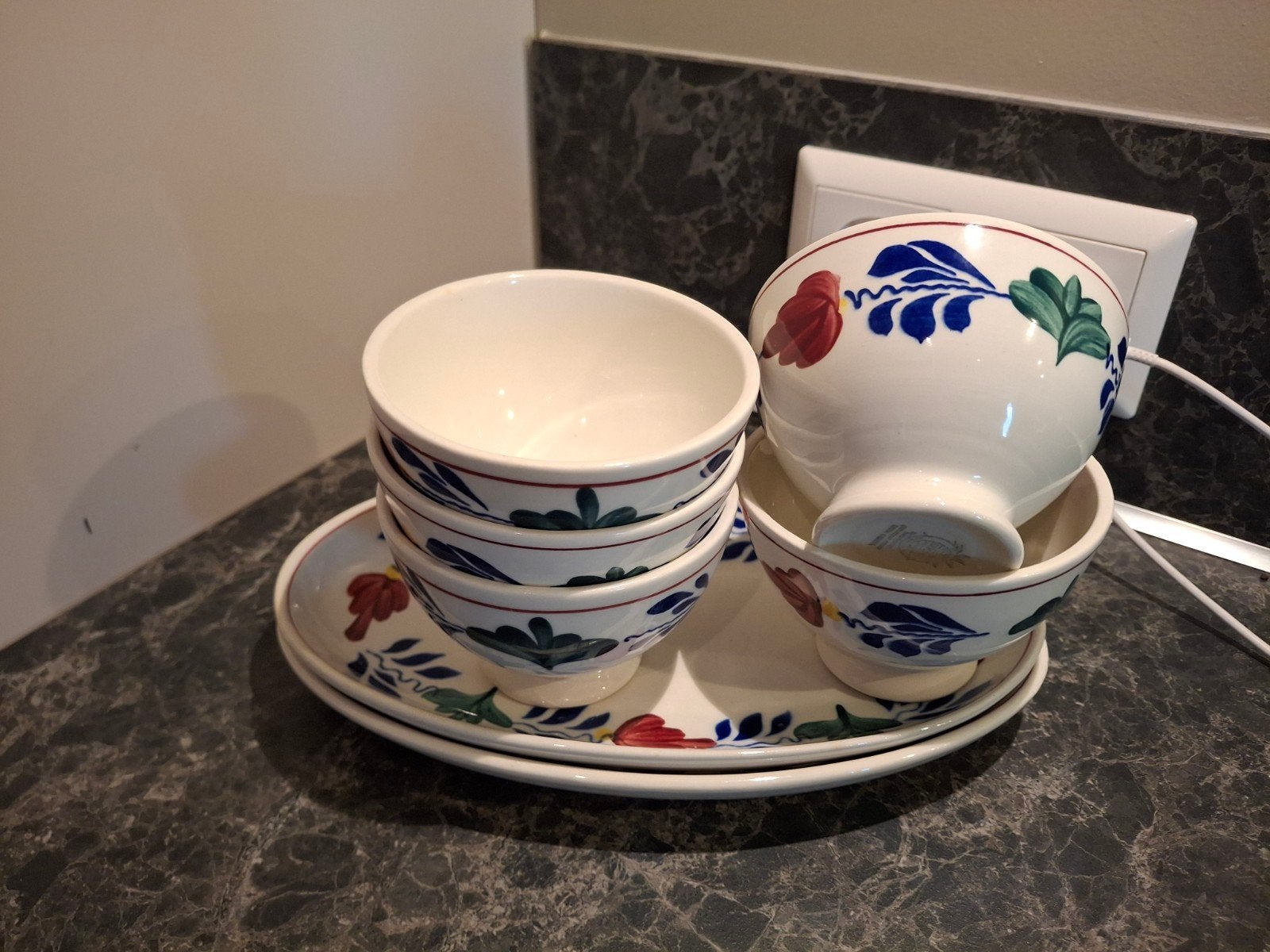 Boerenbont soepkommen en 2 vleesschaaltjes, Huis en Inrichting, Keuken | Servies, Ophalen, Overige merken, Landelijk/Boerenbont