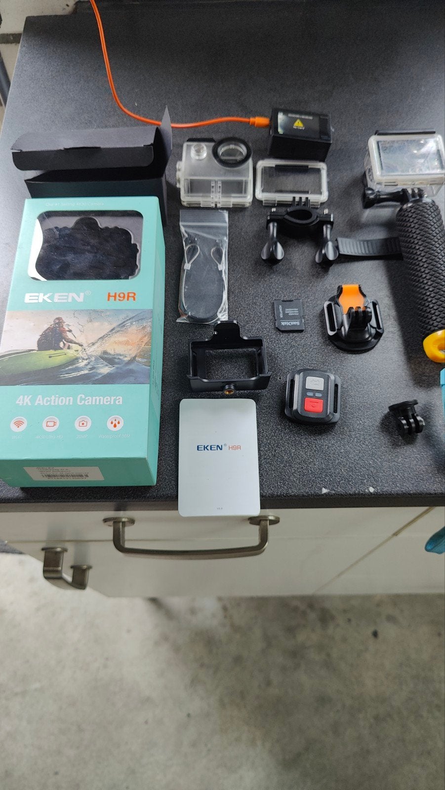 EKEN H9R 4K Action Camera met accessoires, Ophalen of Verzenden, Zo goed als nieuw, Overige merken