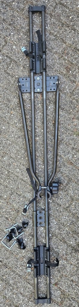 2x Thule-dakfietsendrager +1x dakfietsendrager onbekend merk, Ophalen, 3 fietsen of meer, Gebruikt, Fietsendrager-accessoire