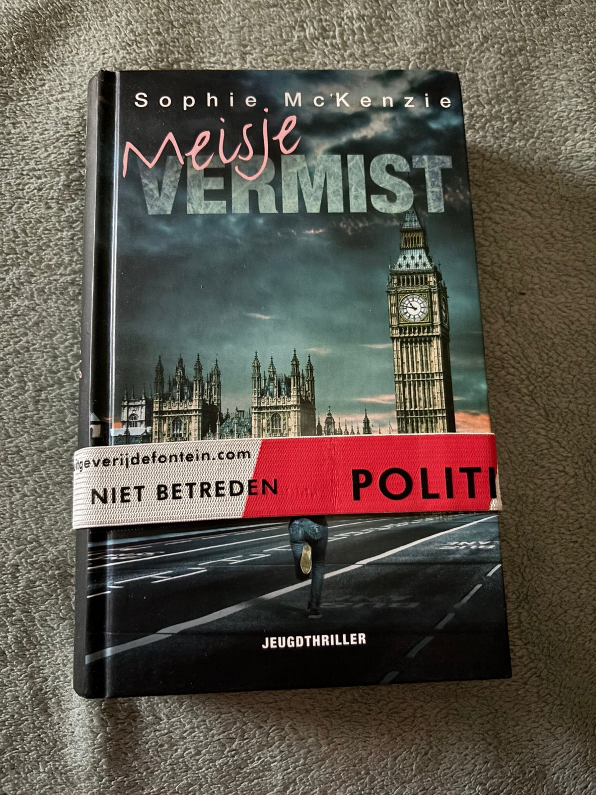 Meisje vermist - Sophie McKenzie, Ophalen of Verzenden, Zo goed als nieuw, Fictie