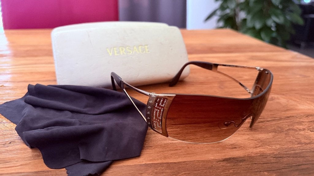 Versace Zonnebril Met Swarovski steentjes Met Doosje, Sieraden, Tassen en Uiterlijk, Zonnebrillen en Brillen | Heren, Zonnebril