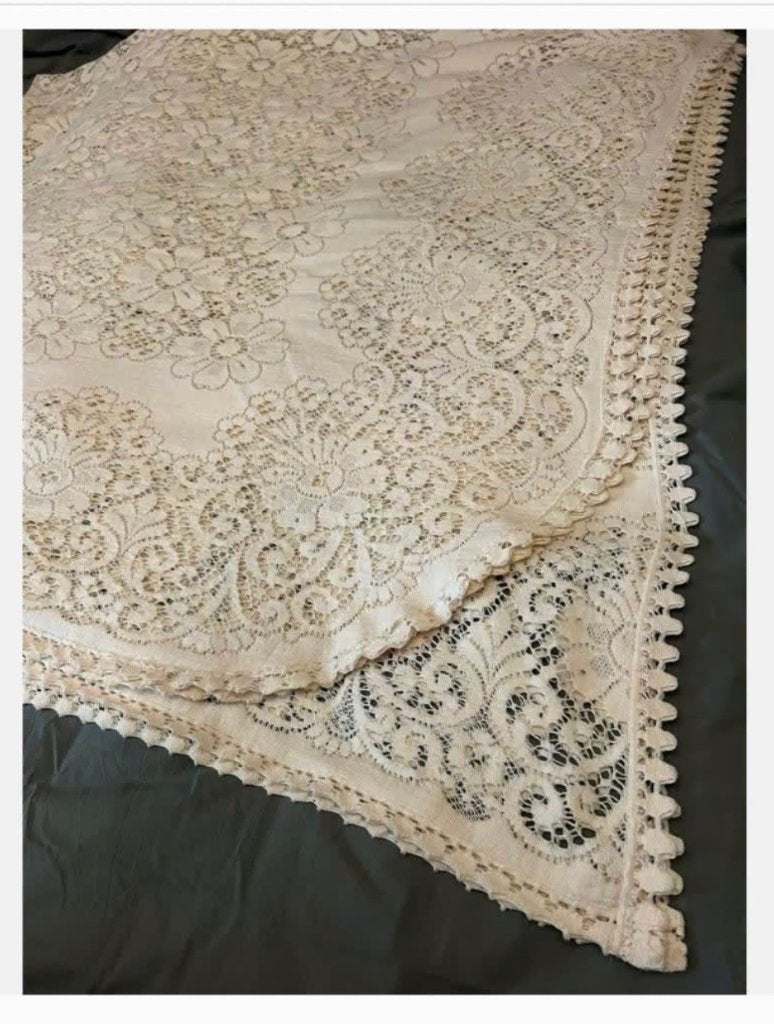 Vintage antiek tafelkleed / sprei, kantwerk bloem patroon, Ophalen of Verzenden, Zo goed als nieuw, X, X