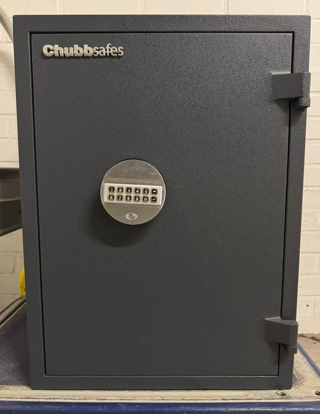 Zeer degelijke Chubbsafes kluis brandkast NIEUW (€1300), Ophalen, Nieuw, Brandkast