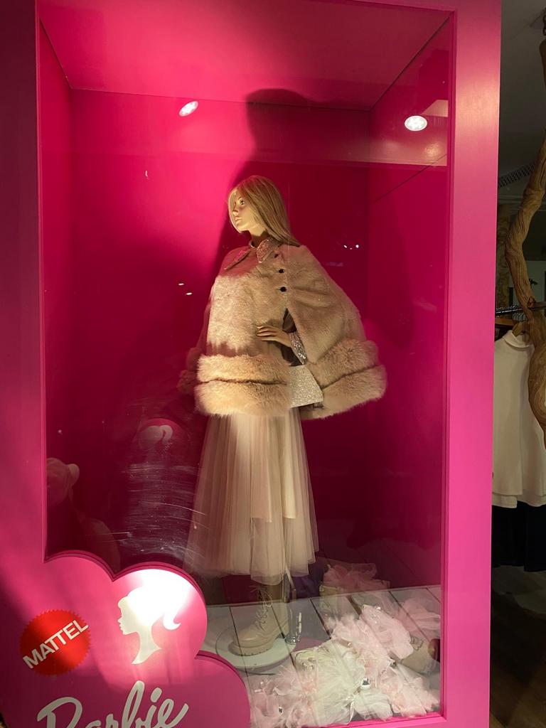 Levensgrote Barbie Box - Perfect voor evenementen!, Ophalen of Verzenden, Zo goed als nieuw